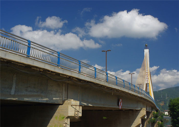 图木舒克304不锈钢桥梁护栏：安全、耐用与美观的完美结合